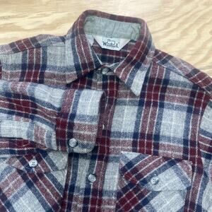 Vintage Woolrich Wool Burgundy Plaid Flannel Shirt Men’s Small Utility USA Made